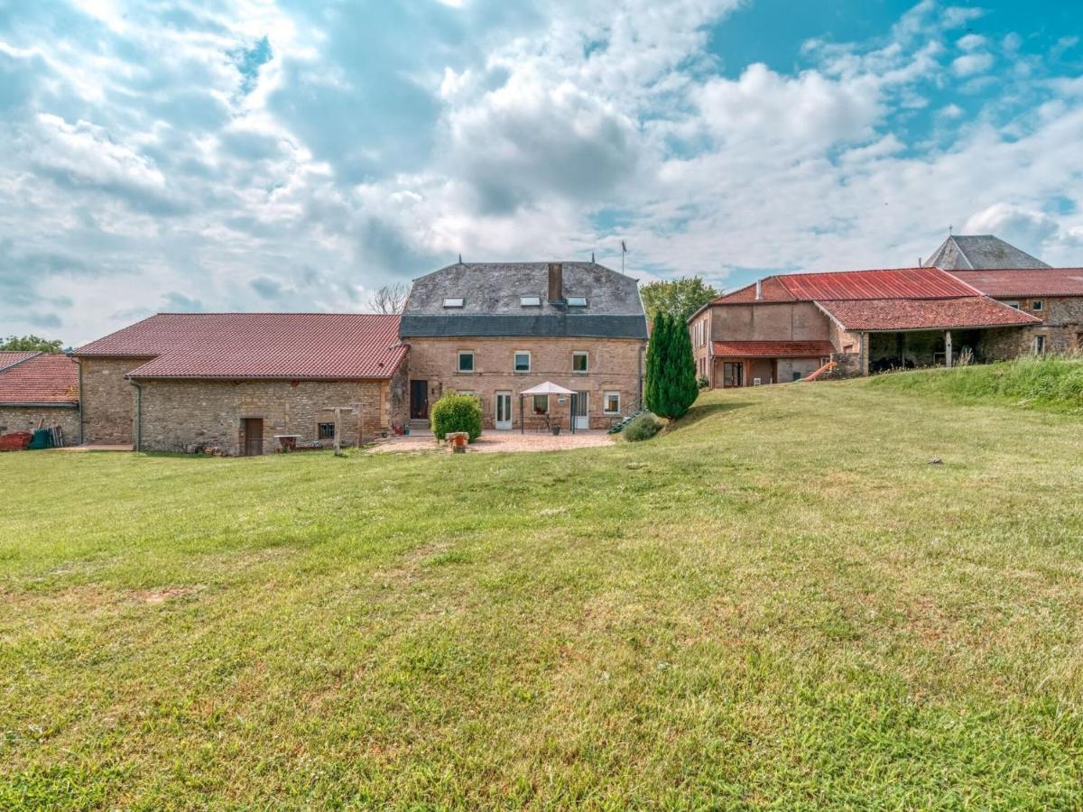 Authentic Cottage In Nouart Near Forest Exterior photo